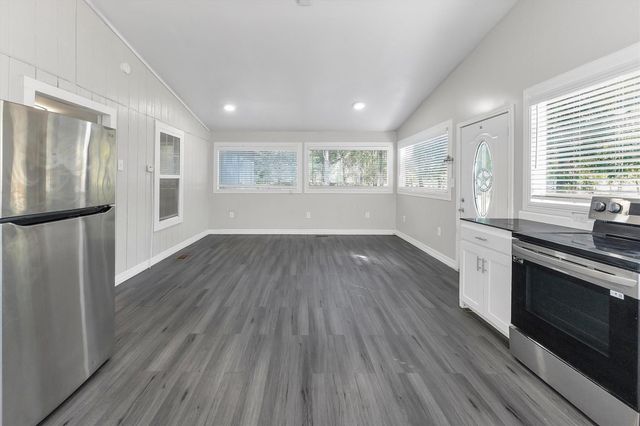 4424 W Forest Road, Conroe, TX 77306