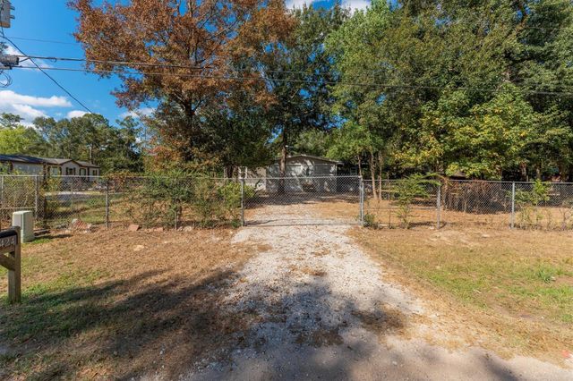 4424 W Forest Road, Conroe, TX 77306