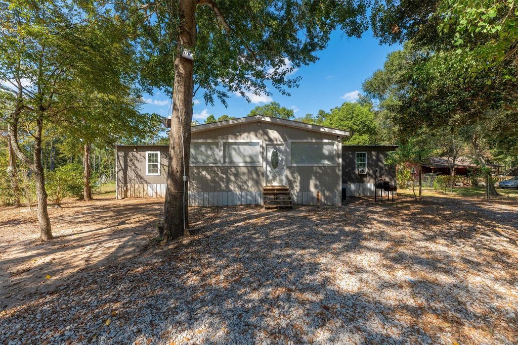 4424 W Forest Road, Conroe, TX 77306