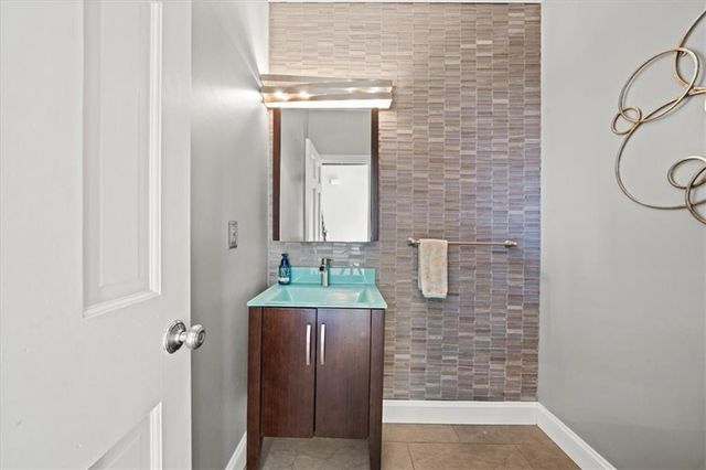 32210 W 91 Street, De Soto, KS 66018