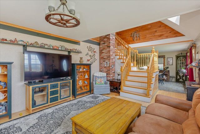 295 Manning Hill Road, Winchester, NH 03470