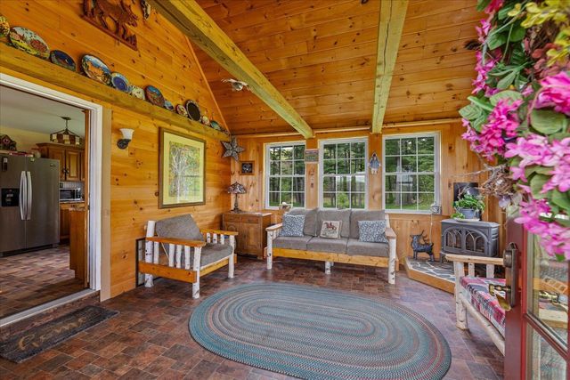 295 Manning Hill Road, Winchester, NH 03470