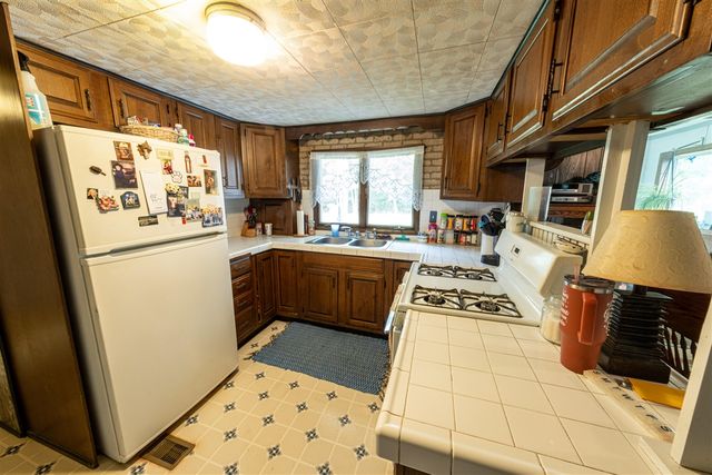 1299 W White Road, Free Soil, MI 49411