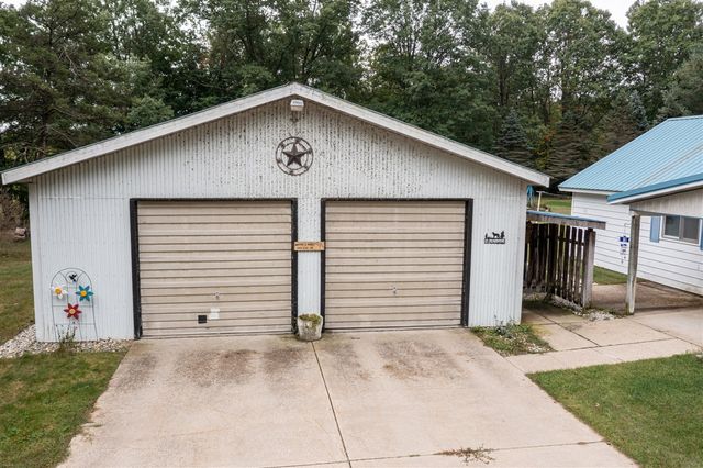 1299 W White Road, Free Soil, MI 49411
