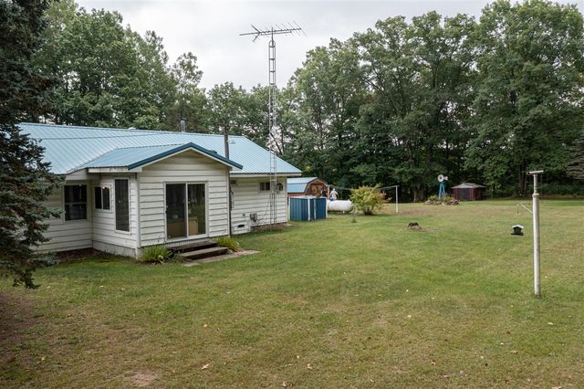 1299 W White Road, Free Soil, MI 49411
