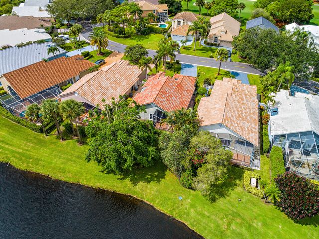 6866 Briarlake Circle, Palm Beach Gardens, FL 33418