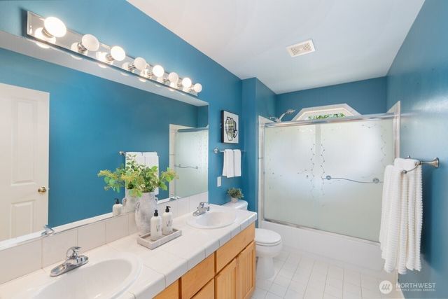24819 SE 14th Street, Sammamish, WA 98075