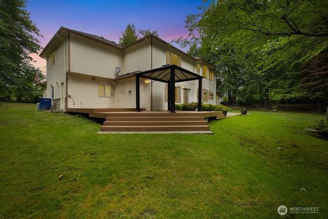 24819 SE 14th Street, Sammamish, WA 98075