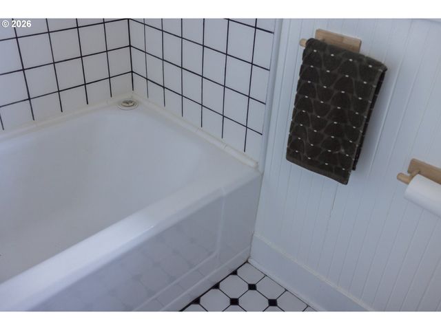 24085 Ne SUNNYCREST Rd, Newberg, OR 97132