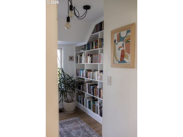 24085 Ne SUNNYCREST Rd, Newberg, OR 97132