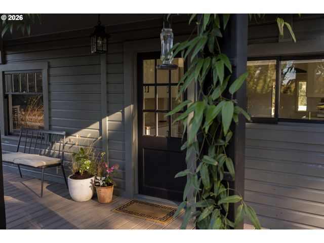 24085 Ne SUNNYCREST Rd, Newberg, OR 97132