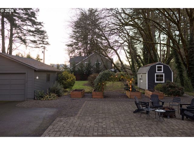 24085 Ne SUNNYCREST Rd, Newberg, OR 97132