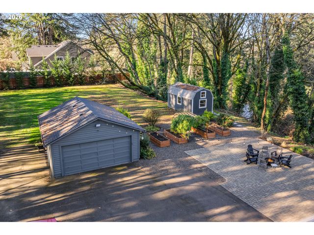 24085 Ne SUNNYCREST Rd, Newberg, OR 97132