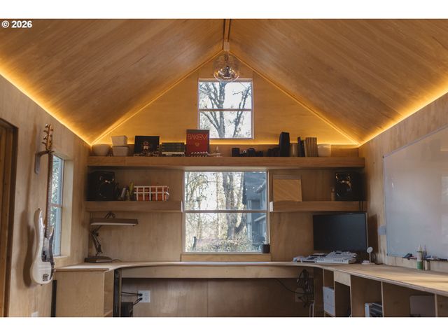 24085 Ne SUNNYCREST Rd, Newberg, OR 97132