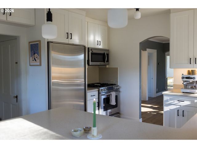 24085 Ne SUNNYCREST Rd, Newberg, OR 97132