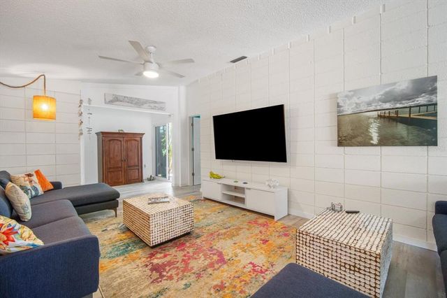 402 71ST STREET, Holmes Beach, FL 34217