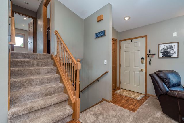 1114 Engesser Lane, Saint Peter, MN 56082