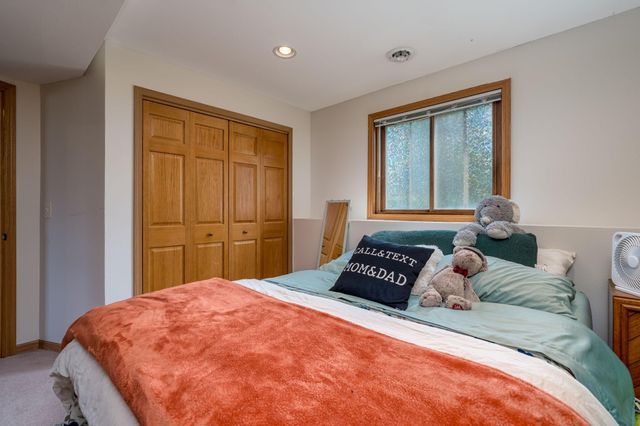 1114 Engesser Lane, Saint Peter, MN 56082