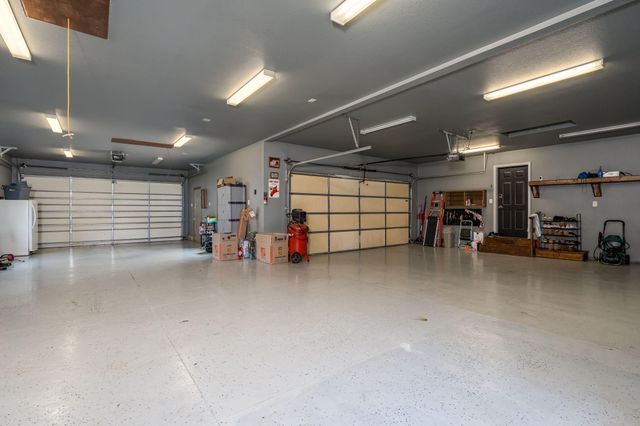 1114 Engesser Lane, Saint Peter, MN 56082