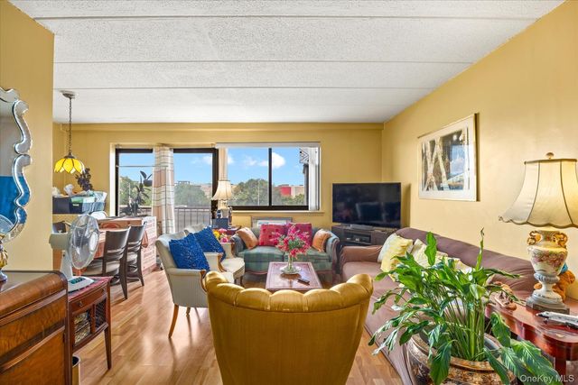 9229 Queens Boulevard 6F, Rego Park, NY 11374