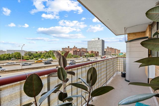 9229 Queens Boulevard 6F, Rego Park, NY 11374