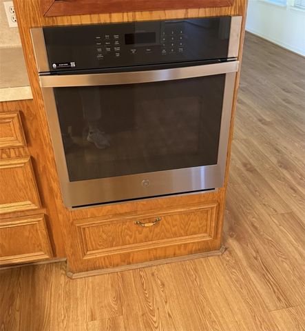 27 County Road 3371, Cleveland, TX 77327