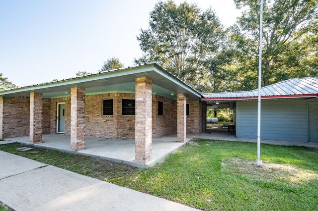 27 County Road 3371, Cleveland, TX 77327