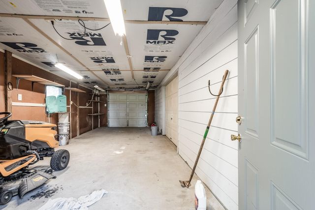27 County Road 3371, Cleveland, TX 77327