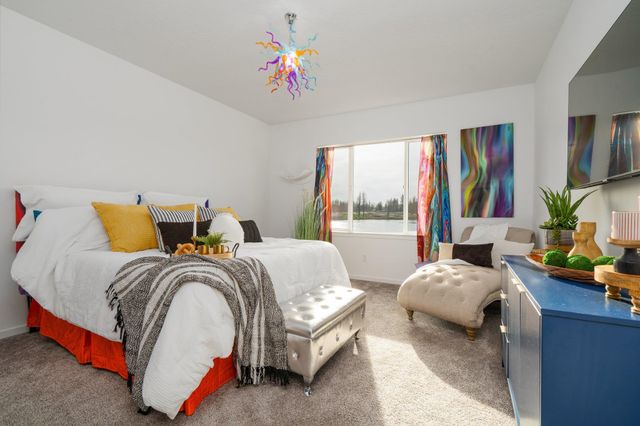 10526 S Medical Lake Rd, Medical Lake, WA 99022