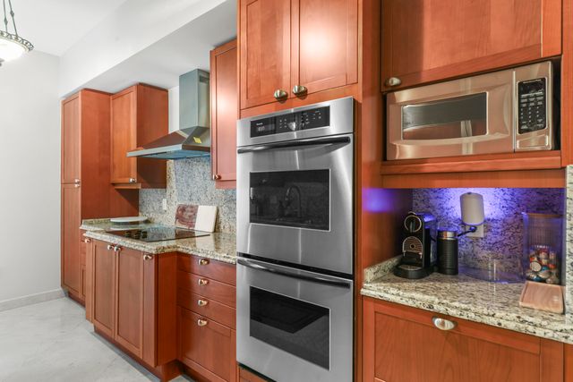 1063 Hillsboro Mile Hillsboro Mile 206, Hillsboro Beach, FL 33062
