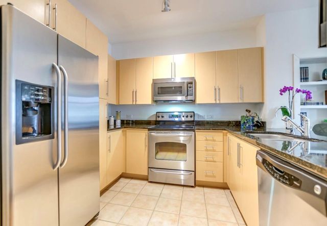 54 Rainey ST 703, Austin, TX 78701