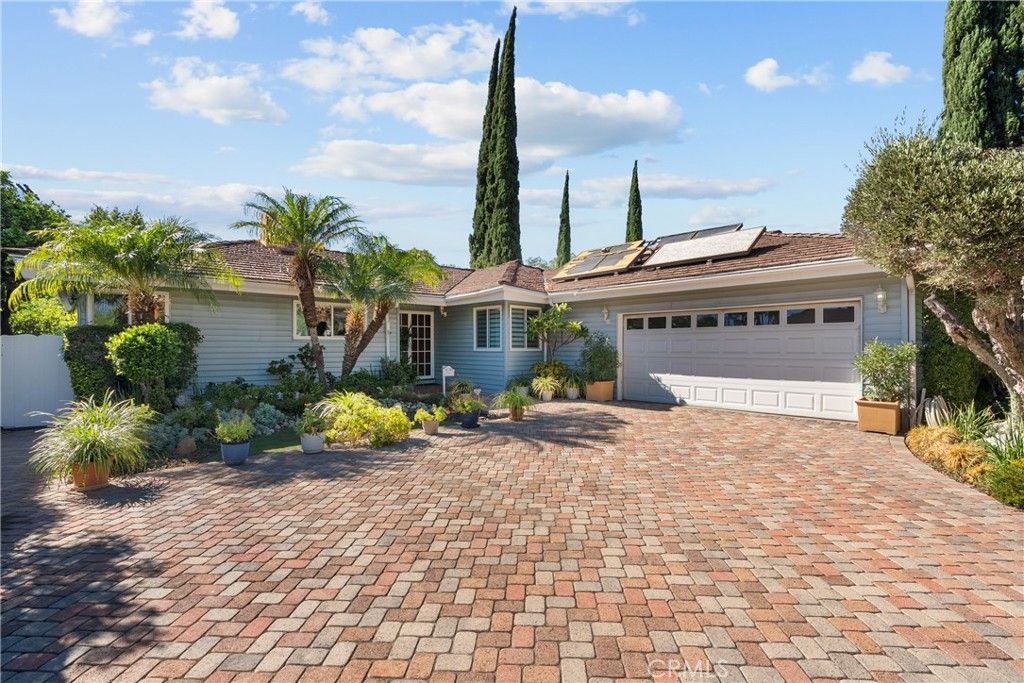 8941 Gloria Avenue, North Hills, CA 91343 — exterior