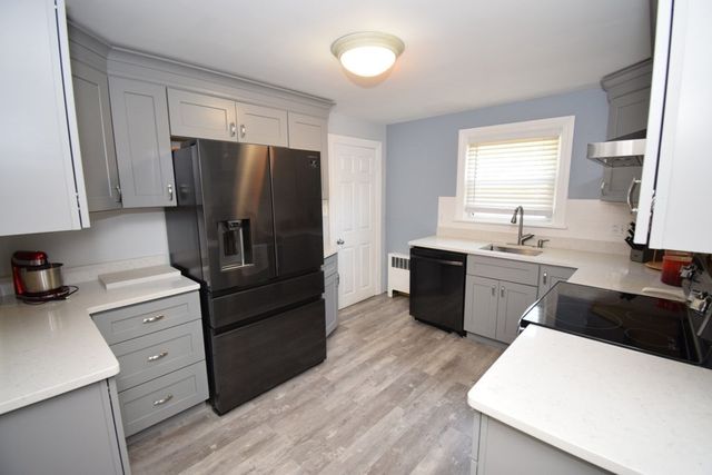 128 South Flag Street, Worcester, MA 01602
