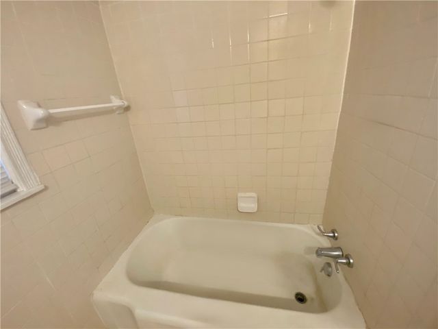 829 E Hoffman Ave, Kingsville, TX 78363