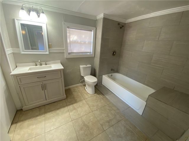 829 E Hoffman Ave, Kingsville, TX 78363