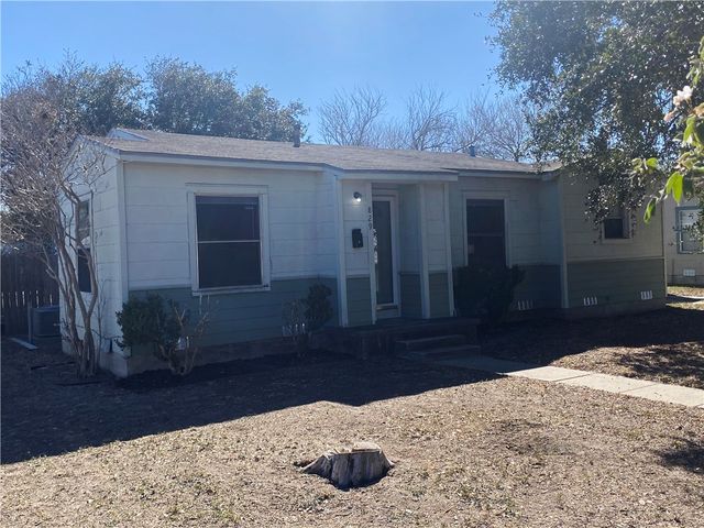 829 E Hoffman Ave, Kingsville, TX 78363