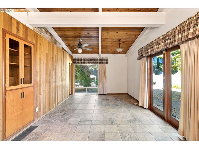 12325 Sw ALBERTA St, Portland, OR 97223