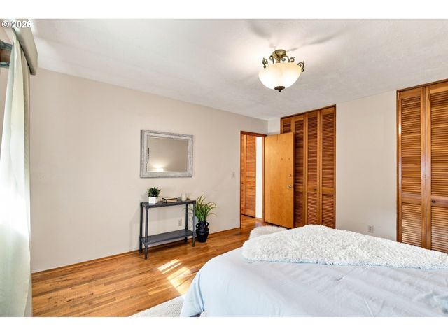 12325 Sw ALBERTA St, Portland, OR 97223