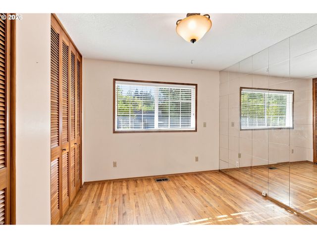 12325 Sw ALBERTA St, Portland, OR 97223