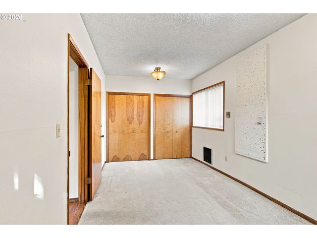 12325 Sw ALBERTA St, Portland, OR 97223