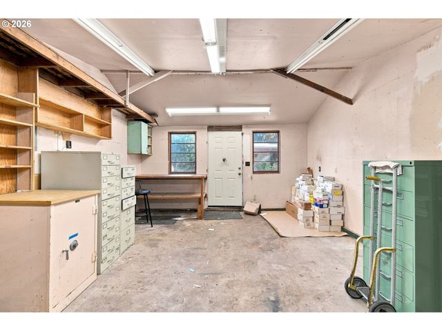 12325 Sw ALBERTA St, Portland, OR 97223