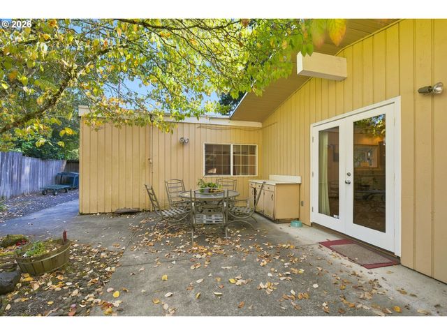 12325 Sw ALBERTA St, Portland, OR 97223