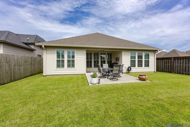 505 Silverbill Ln, Baton Rouge, LA 70810