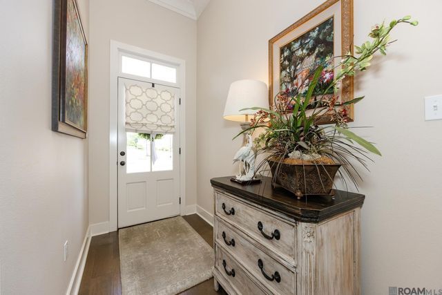 505 Silverbill Ln, Baton Rouge, LA 70810