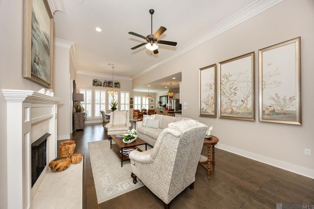 505 Silverbill Ln, Baton Rouge, LA 70810