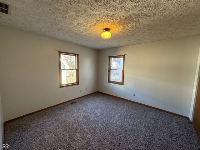 324 W 1st Street, Rushville, IN 46173