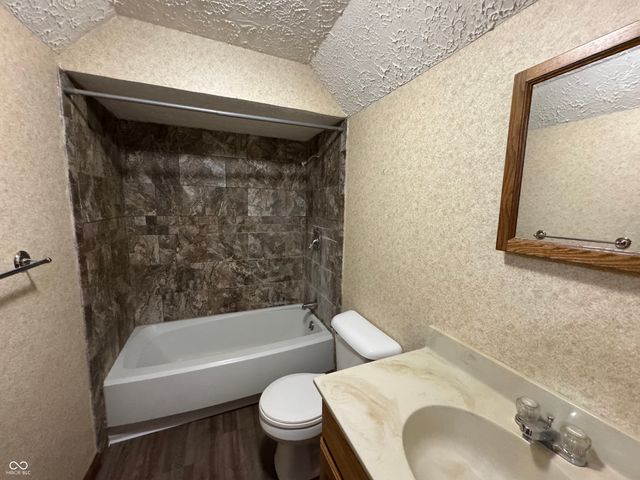 324 W 1st Street, Rushville, IN 46173