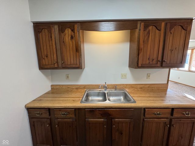 324 W 1st Street, Rushville, IN 46173