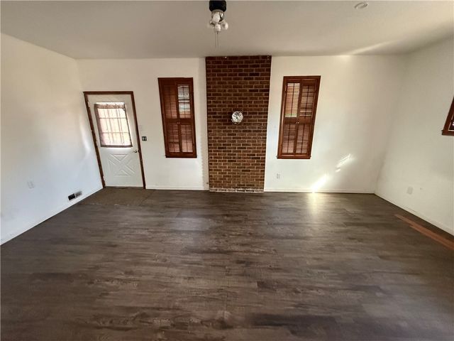 5602 Montgomery Drive, Harrison, AR 72601