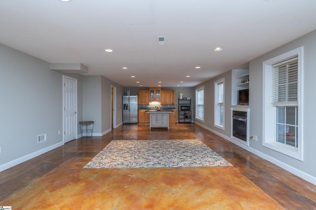 802 Worchester Place, Simpsonville, SC 29680